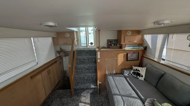 Slide: The Image of Carver 370 AFT CABIN 1994 - 5731853