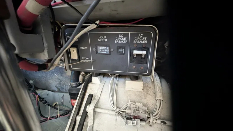 Slide: The Image of Carver 370 AFT CABIN 1994 - 5731898