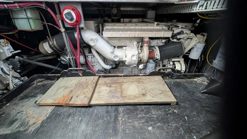 Slide: The Image of Carver Yachts 370 AFT CABIN 1994 - 5731894