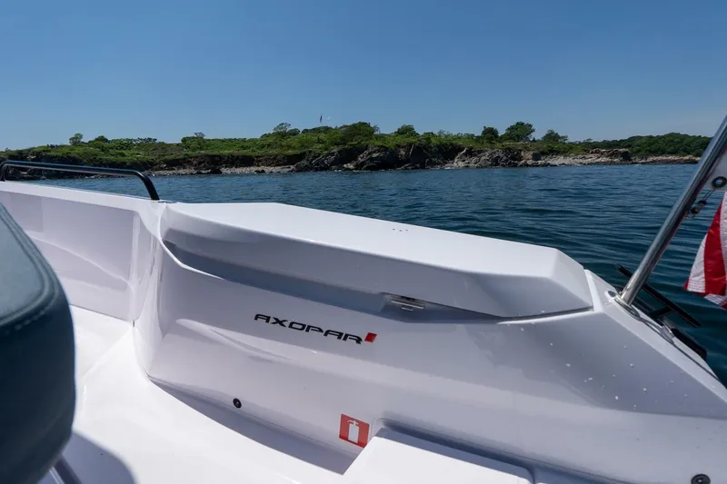 Slide: The Image of Axopar Cross Cabin 2026 - 5732985