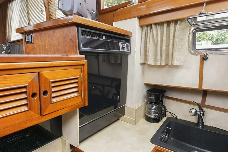 Slide: The Image of Tradewinds 47 1987 - 5732122