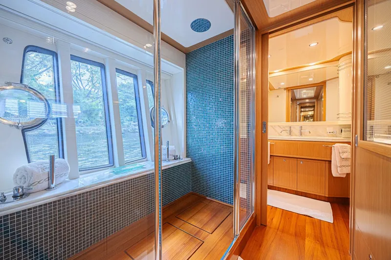 Slide: The Image of Ferretti 830 2011 - 5750287