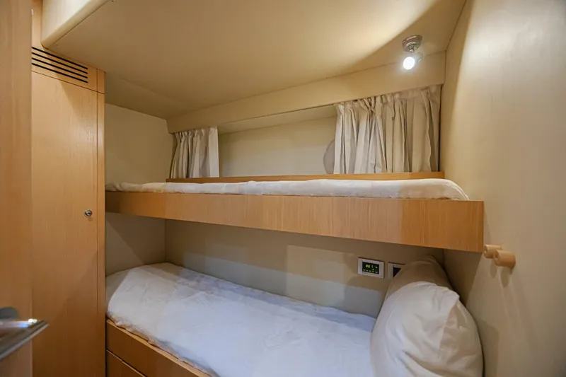 Slide: The Image of Ferretti 830 2011 - 5750295