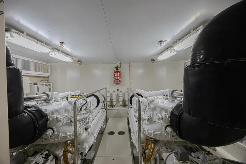 Slide: The Image of Ferretti Yachts 830 2011 - 5750242