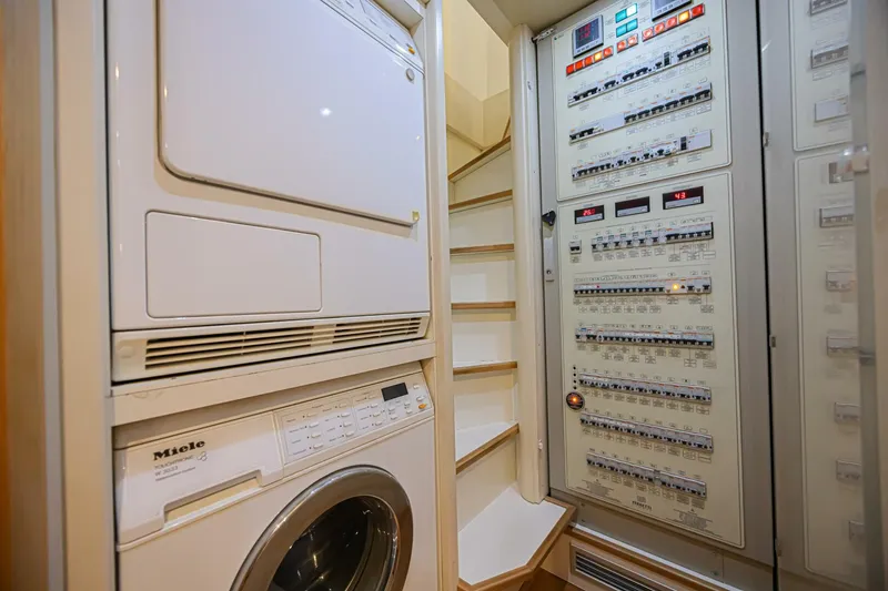 Slide: The Image of Ferretti Yachts 830 2011 - 5750298