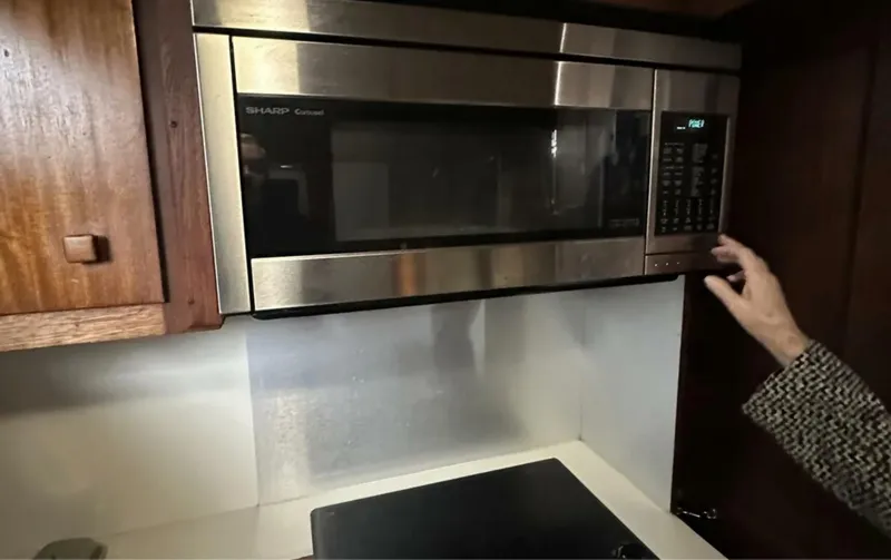 Slide: The Image of Hatteras 58 Yachtfish 1974 - 5732904