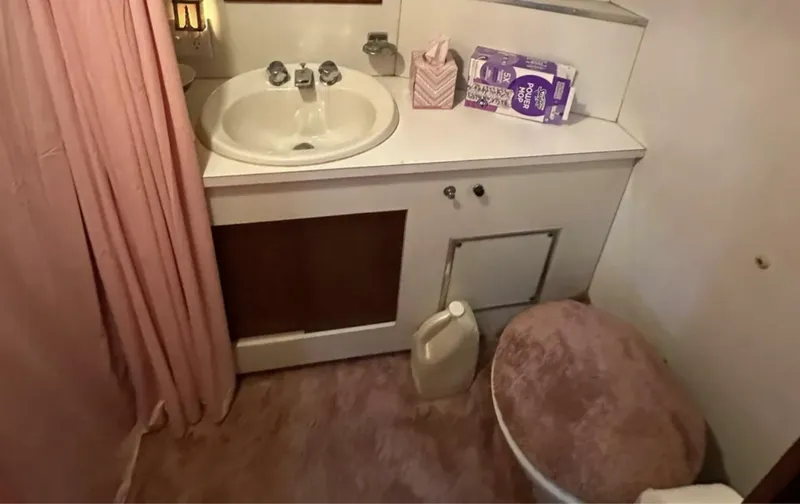 Slide: The Image of Hatteras 58 Yachtfish 1974 - 5732907