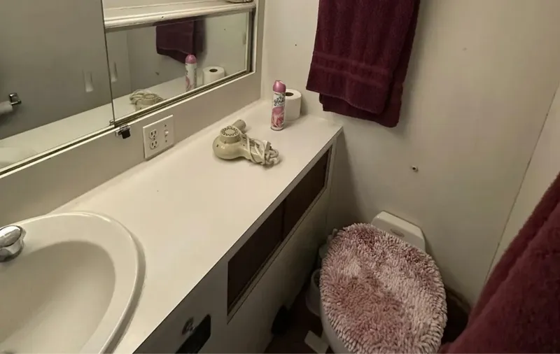 Slide: The Image of Hatteras 58 Yachtfish 1974 - 5732924