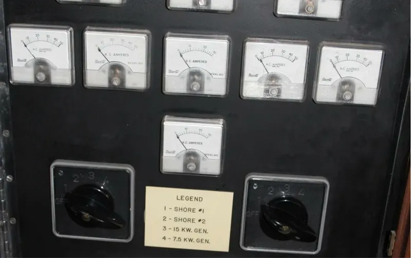 Slide: The Image of Hatteras 58 Yachtfish 1974 - 5732897