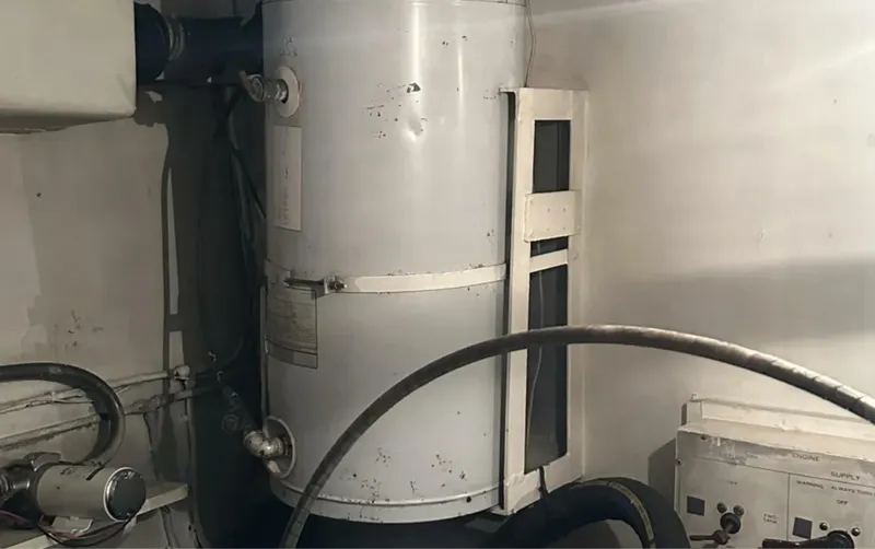 Slide: The Image of Hatteras 58 Yachtfish 1974 - 5732938