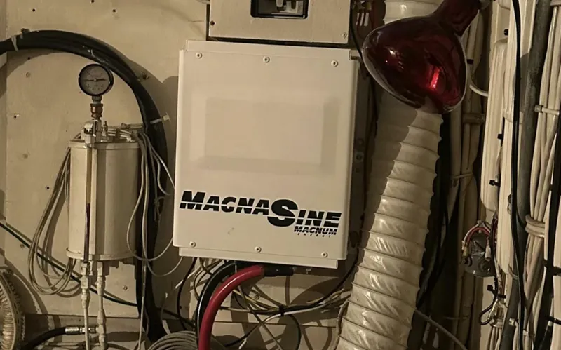 Slide: The Image of Hatteras 58 Yachtfish 1974 - 5732941