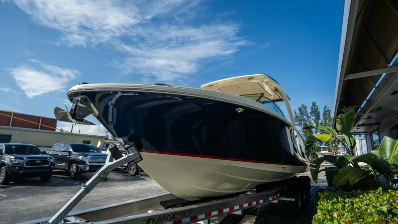 Slide: The Image of Chris-Craft Launch GT 2025 - 5733709