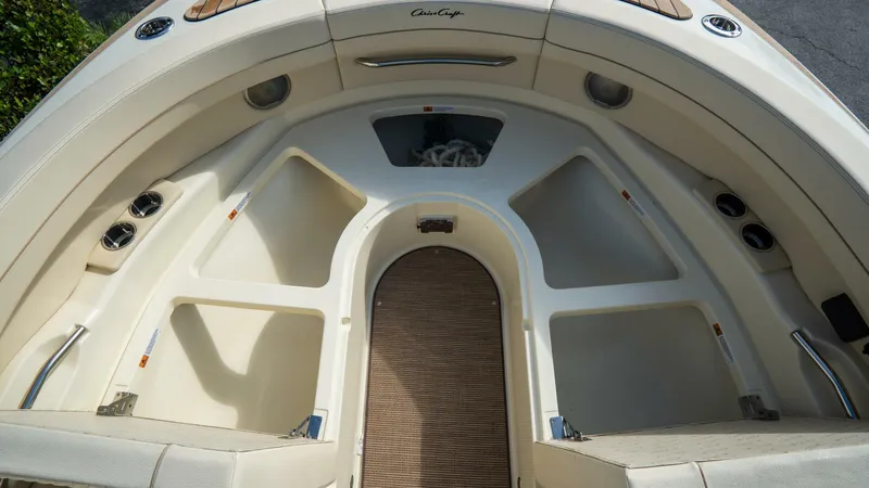 Slide: The Image of Chris-Craft Launch GT 2025 - 5733746
