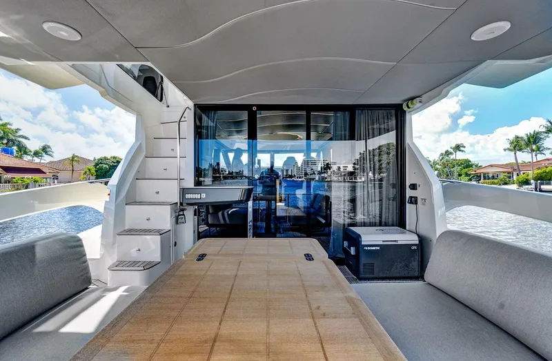 Slide: The Image of Absolute 52 Fly 2025 - 5733393