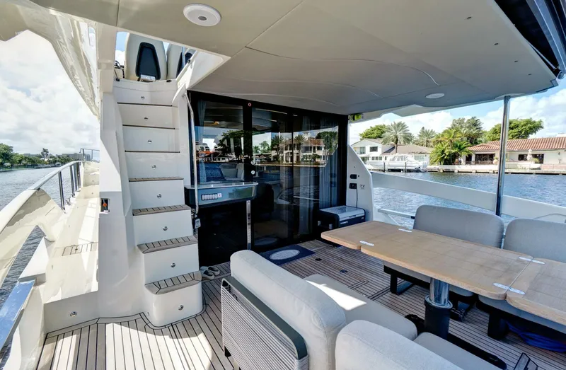 Slide: The Image of Absolute 52 Fly 2025 - 5733394