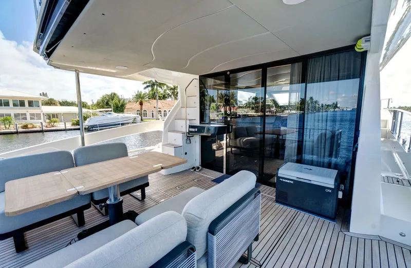 Slide: The Image of Absolute 52 Fly 2025 - 5733399