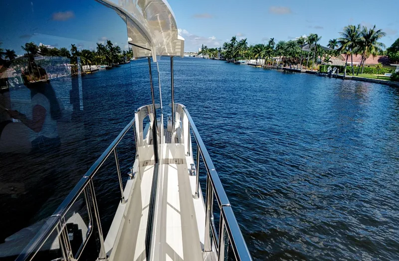 Slide: The Image of Absolute 52 Fly 2025 - 5733400