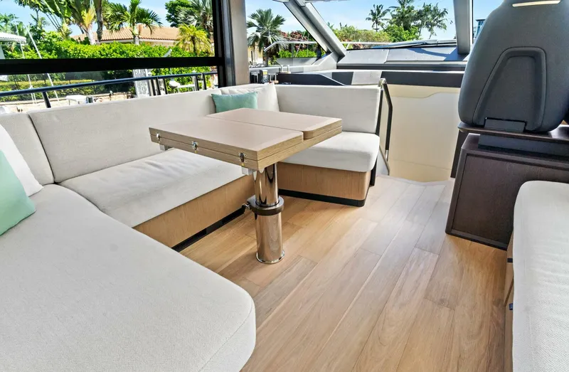 Slide: The Image of Absolute 52 Fly 2025 - 5733435