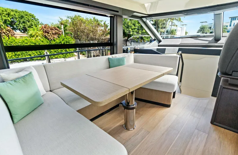 Slide: The Image of Absolute 52 Fly 2025 - 5733437