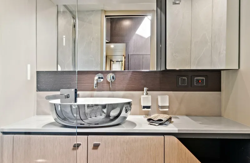 Slide: The Image of Absolute 52 Fly 2025 - 5733484