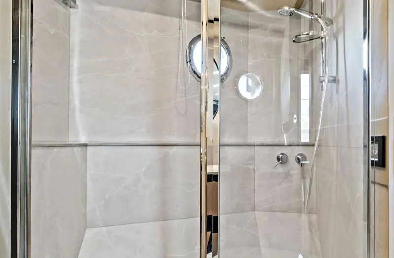 Slide: The Image of Absolute 52 Fly 2025 - 5733505