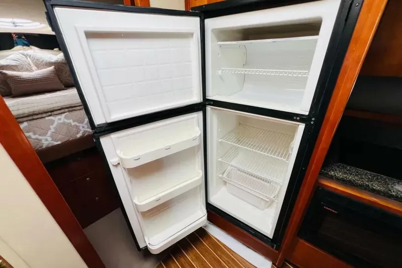 Slide: The Image of Cruisers 420 Express 2006 - 5733958