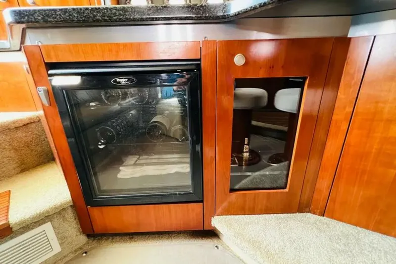 Slide: The Image of Cruisers Yachts 420 Express 2006 - 5733961