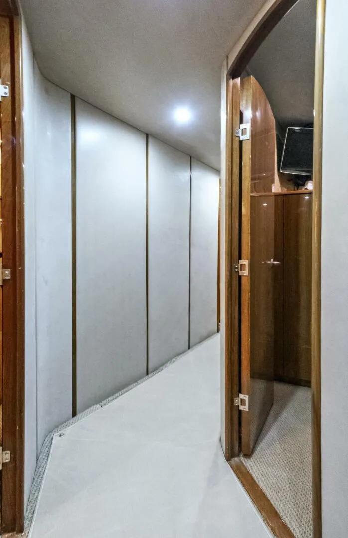 Slide: The Image of Viking 74 Enclosed Bridge 2008 - 5733906