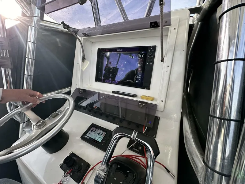 Slide: The Image of Contender 33 - Helm Station 1998 Contender 33 31 Open - 5734014