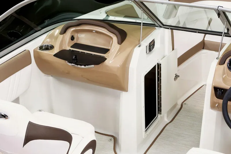 Slide: The Image of Chaparral 21 SSi OB 2026 - 5734253