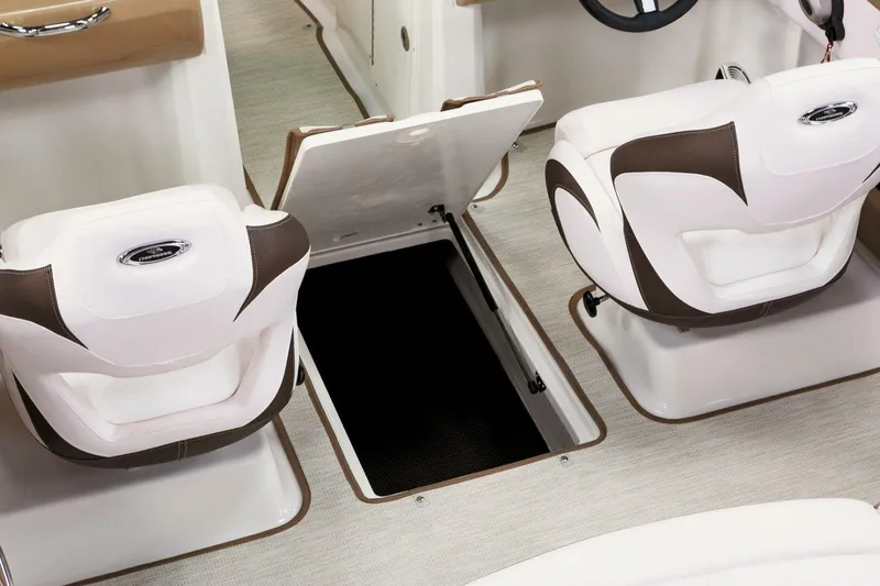 Slide: The Image of Chaparral 21 SSi OB 2026 - 5734257