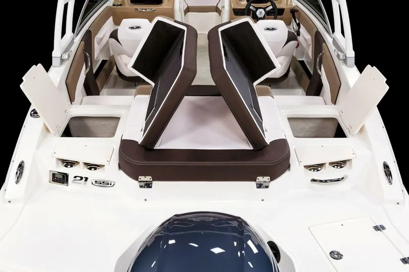 Slide: The Image of Chaparral 21 SSi OB 2026 - 5734275