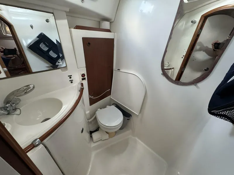 Slide: The Image of Beneteau 461 2000 - 5734516