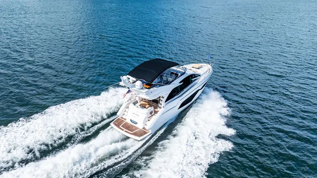 Slide: The Image of Sunseeker Manhattan 52 2020 - 73