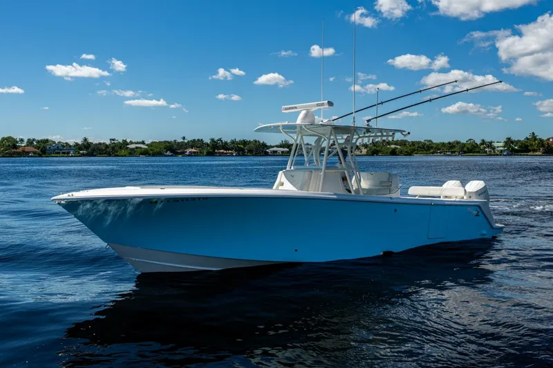 Slide: The Image of SeaVee 322z 2024 - 5736180