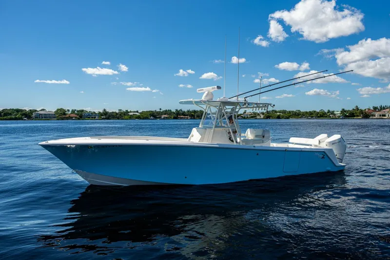 Slide: The Image of SeaVee 322z 2024 - 5736181