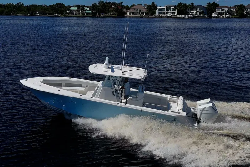 Slide: The Image of SeaVee 322z 2024 - 5736160