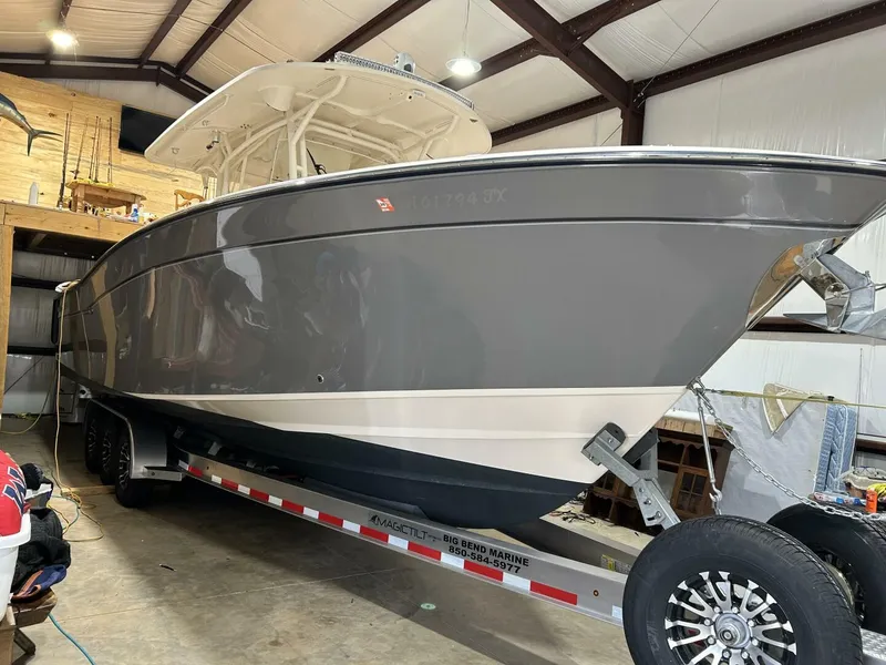 Slide: The Image of Grady-White 33 2019 - 5736364