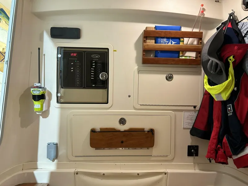 Slide: The Image of Grady-White 33 2019 - 5736352