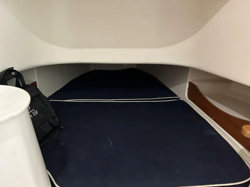 Slide: The Image of Grady-White 33 2019 - 5736353