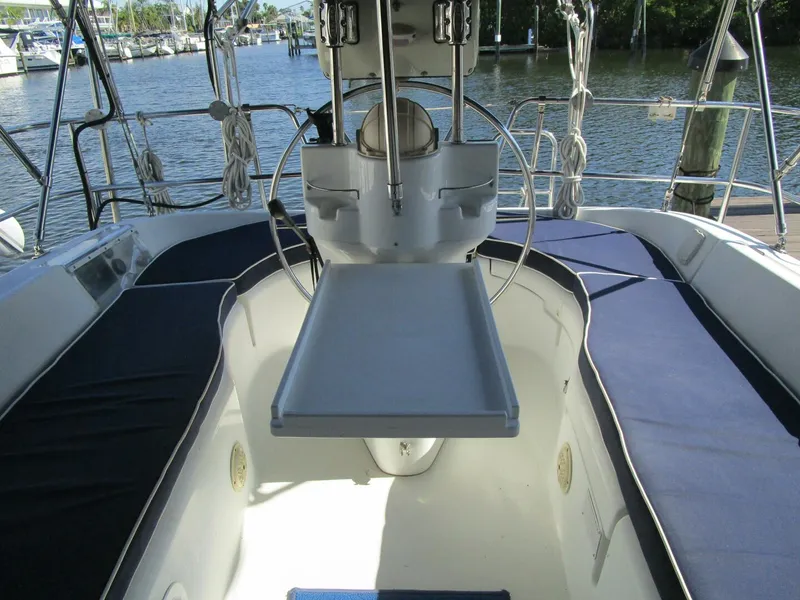 Slide: The Image of Beneteau 331 CB 2003 - 5736541