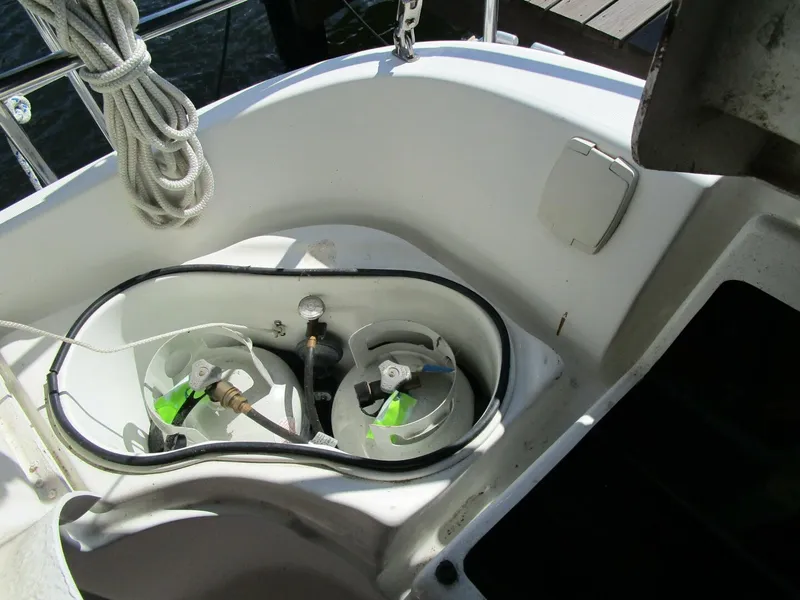 Slide: The Image of Beneteau 331 CB 2003 - 5736542