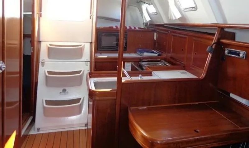 Slide: The Image of Beneteau 331 CB 2003 - 5736558