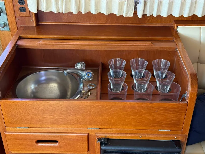 Slide: The Image of Grand Banks 46 Classic 1989 - 5736611