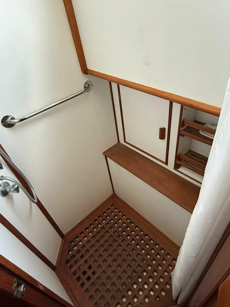 Slide: The Image of Grand Banks 46 Classic 1989 - 5736602