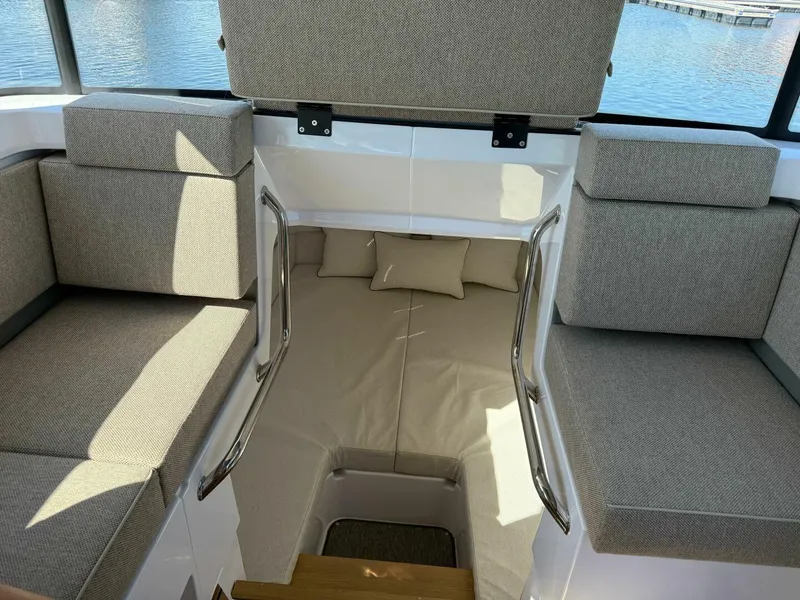 Slide: The Image of Axopar 37 XC CROSS CABIN 2025 - 5736644