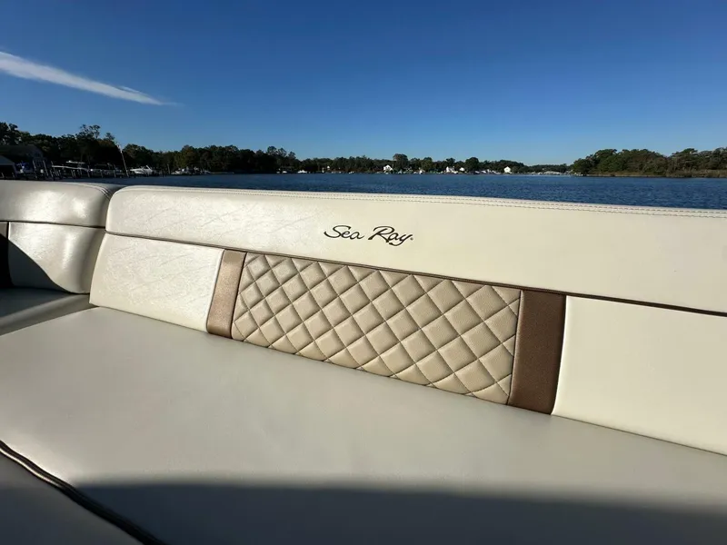 Slide: The Image of Sea Ray 460 Sundancer 2001 - 5736805