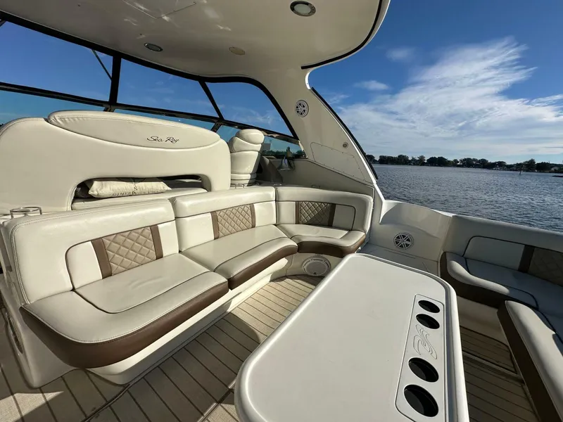 Slide: The Image of Sea Ray 460 Sundancer 2001 - 5736807