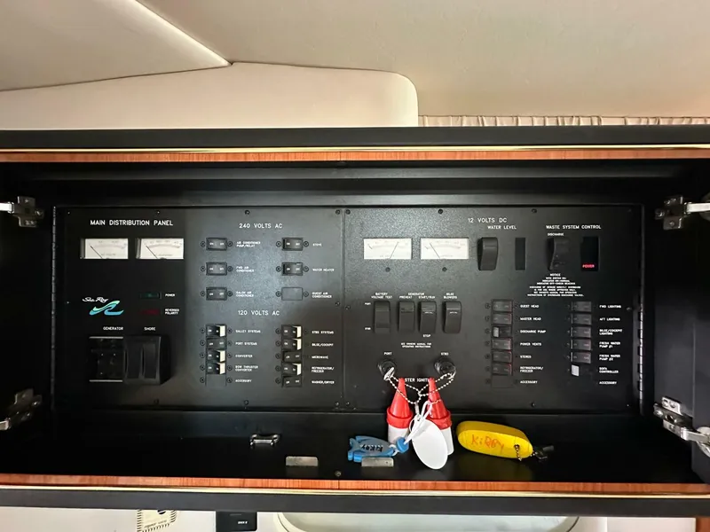Slide: The Image of Sea Ray 460 Sundancer 2001 - 5736824