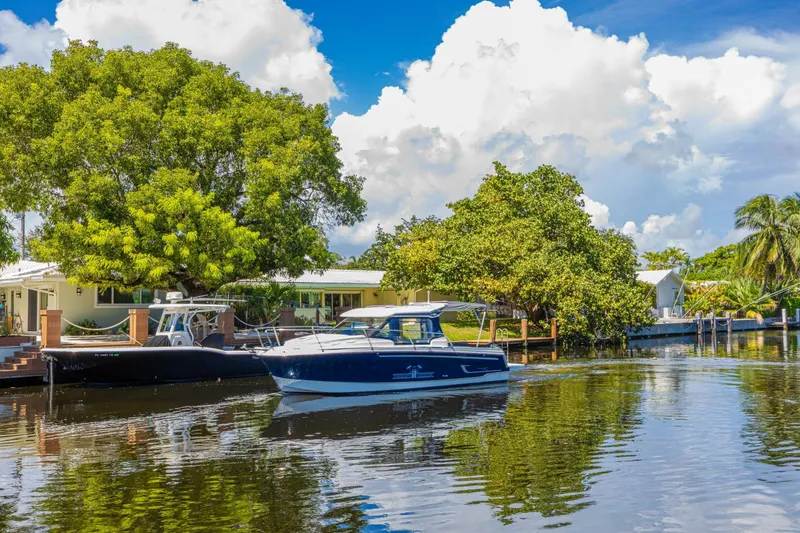 Slide: The Image of Jeanneau NC 795 Series 2 2022 - 5736995